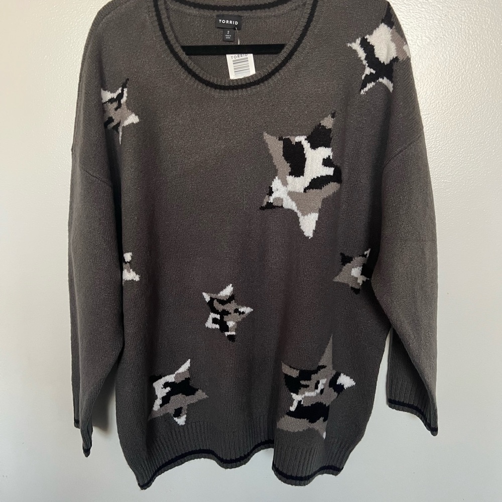 Torrid Grey Star Pattern Crewneck Sweater Sz 2X NWT